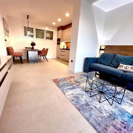 Premium Sea View Apartment *